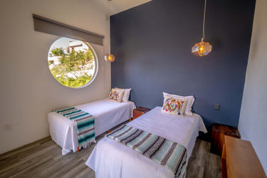 ROOM 10